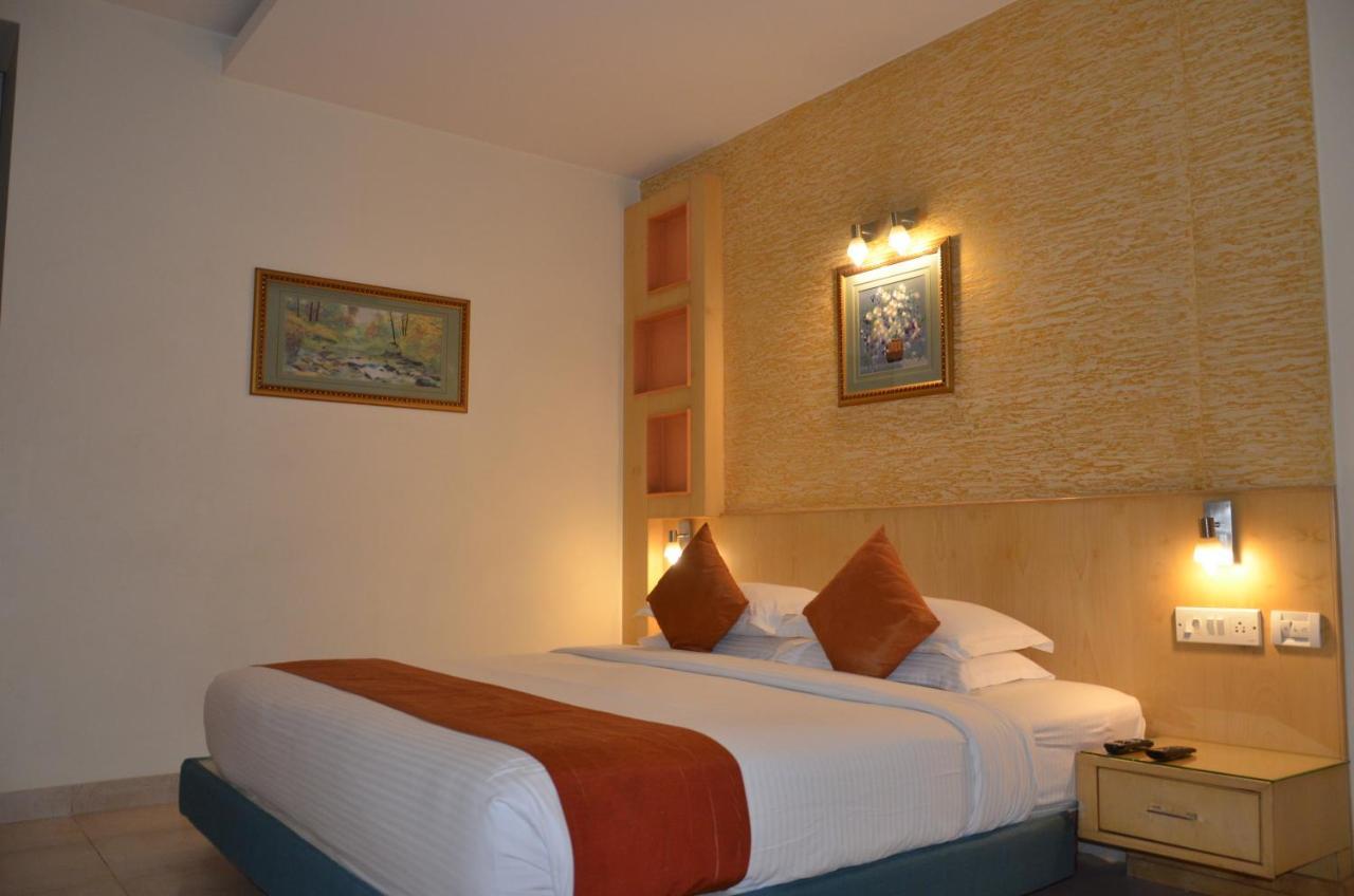 Hotel Silicrest Bangalore Extérieur photo